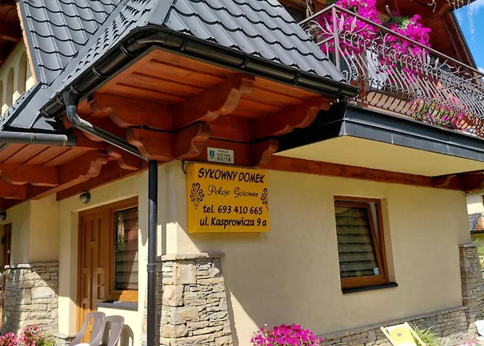 Sykowny Domek - Pokoje Gościnne